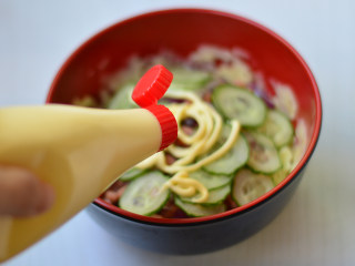 10、土豆泥沙拉,挤入沙拉酱