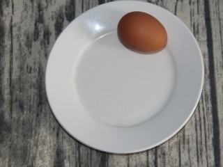 3、香蕉土司卷,一个鸡蛋