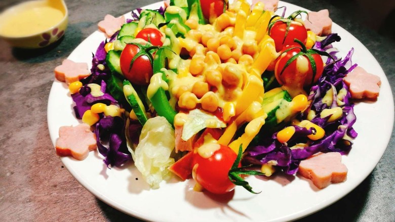 糖尿病菜谱鹰嘴豆蔬菜沙拉