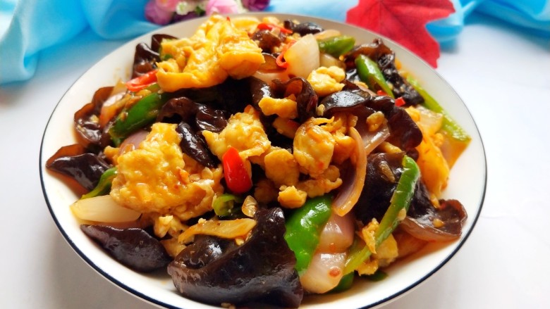 鱼香鸡蛋内附鱼香汁的调制