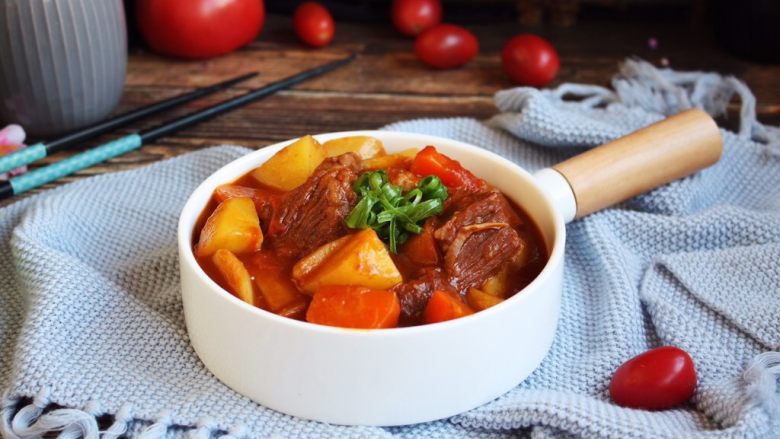 番茄土豆烧牛肉