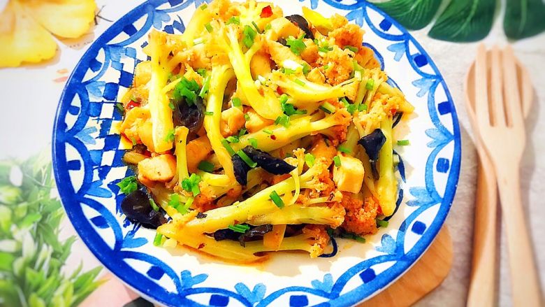 国民女神来了老干妈辣炒菜花鸡胸肉