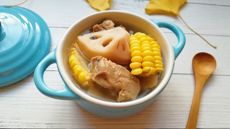 莲藕玉米排骨汤