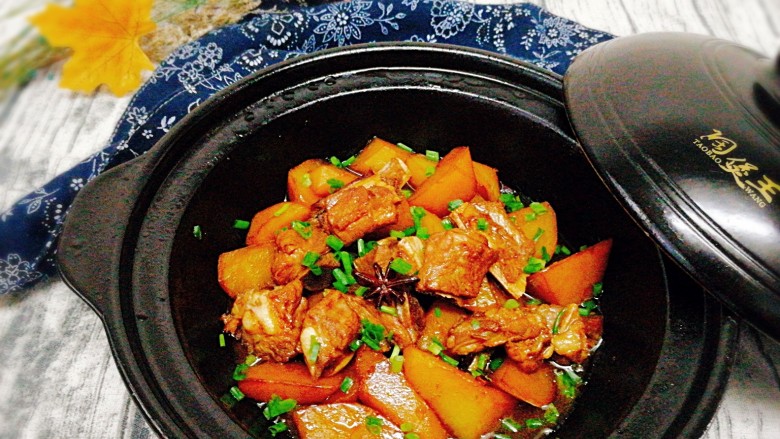 圆土豆土豆烧排骨