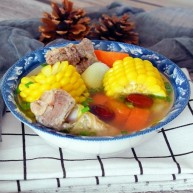 玉米胡萝卜山药排骨汤