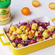 馒头蔬菜什锦沙拉