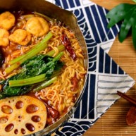 大冷天来一份自制麻辣烫吧做法原来这么简单