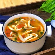 番茄豆腐菌菇汤