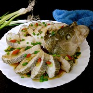 年夜饭年年有余清蒸鲈鱼之孔雀开屏