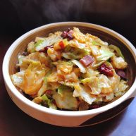 腊肉手撕包菜
