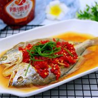 清蒸剁椒黄花鱼