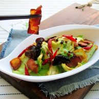 腊肉蒜香卷心菜