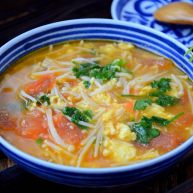 番茄金针菇鸡蛋汤