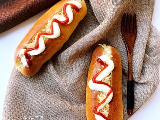 14、肉松小热狗面包,成品2