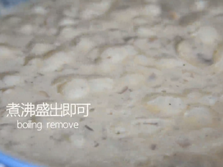 12、小朋友最爱的奶油蘑菇汤，这样做又香又好喝,煮沸盛出