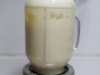 11、榴莲奶冻,一起搅拌均匀