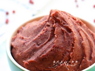 8、红豆沙,炒好的红豆沙一次吃不完的，可放冰箱冷藏保存