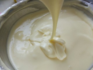 10、北海道戚风,混合后的状态