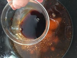 14、【红烧偏口鱼】富含蛋白质补充能量的高考餐,少许味极鲜酱油