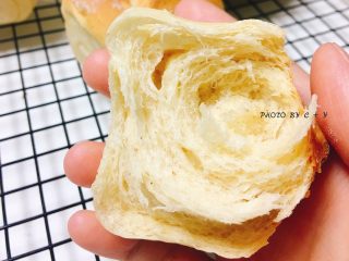 11、健康早餐首选的小麦胚芽餐包,手撕面。