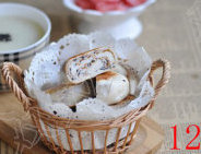 12、黑芝麻肉松饼 ,出锅即可