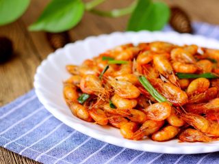 12、油爆小河虾,成品。