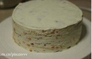 16、水果千层蛋糕,放密封盒中冷藏定型，第二天随喜好装饰即可