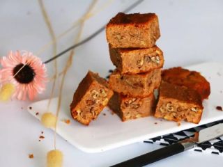 13、坚果布朗尼,成品图