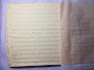 11、 可可漩涡蛋糕,蛋糕凉透后，翻过来，把底部的油纸撕去