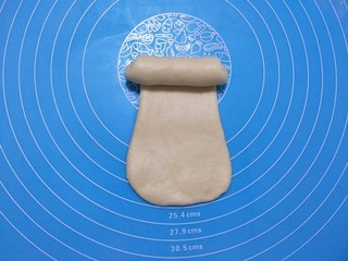 12、超级松软的萌面包,从上往下收到中间。