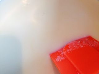 7、奶球布丁????,加热搅拌均匀