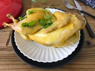 15、盐焗鸡,鲜香可口的盐焗鸡。