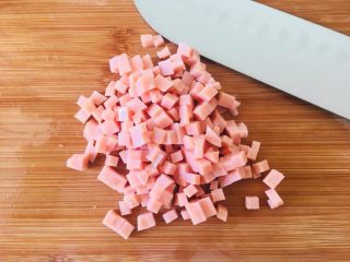 4、多彩土豆泥沙拉,火腿切小丁