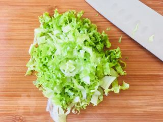 5、多彩土豆泥沙拉,生菜切碎