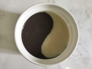 12、太极养生羹 ,小心的取出慕斯围边。