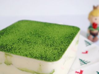 26、抹茶提拉米苏,成品图。颜色是不是超级美