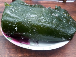 2、排骨山药海带汤,盐渍海带，肉厚，最喜欢买这种了