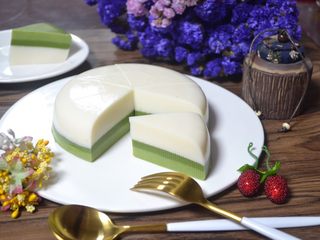 17、椰香抹茶糕,成品。