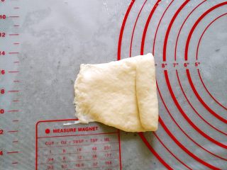 6、 韩国烤馒头,纵向卷成条状