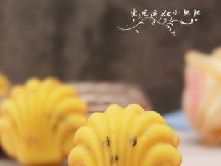 23、百香果柠檬玛德琳,成品