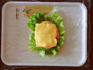 10、芝士火腿三明治,放上芝士片