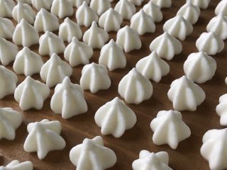 12、宝宝零食酸奶溶豆,立体感不错吧。