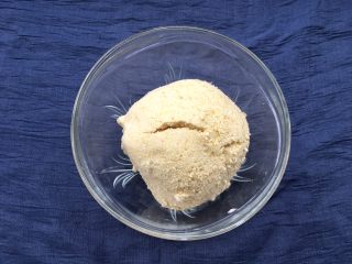 7、手工自制豆腐～纯天然无添加,沥干豆浆的豆渣，可以留下来炒酸菜，煎个饼什么的，也很好吃????