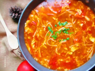 20、番茄金针菇蛋汤,我的微信公众号:个性胜过姿色，关注后，在做菜过程中有任何疑问都可以咨询