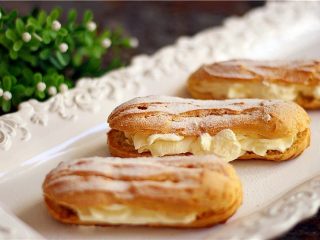 17、#不一样的泡芙@#闪电泡芙,表面撒糖粉即可