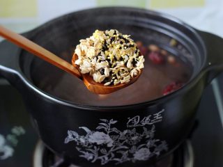 7、杂粮粥,再加入燕麦、小米、黑米、糙米、青稞米、粳米