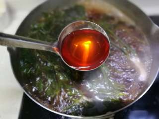 5、五彩饭,煮至颜色完全出来玫红色关火浸10分左右