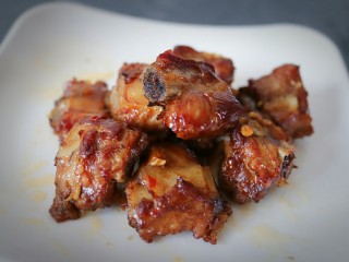 23、≈蒜香烤排骨≈烤箱版,来尝一块连骨头都是香的蒜香烤排骨吧