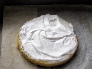 18、简单免打发的 桃花香草裸蛋糕,抹在蛋糕片上