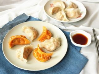 26、胡萝卜虾饺,合影。